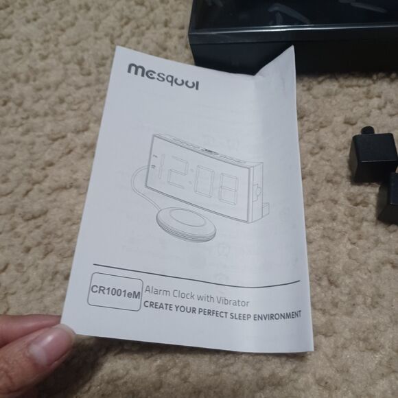 MESQUOOL Loud Alarm Clock, Model CR1001eM - Picture 3 of 8
